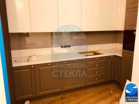 Стеклянные фартуки и облицовка зеркалом