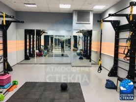 Стеклянные фартуки и облицовка зеркалом